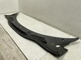 55781-17060 Toyota Mr2 Spyder 2000 2005 Black Front Cowl Grille Assembly Factory