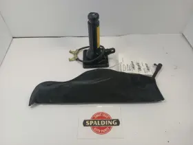564.to1906 Toyota 2001-06 Tundra Jack With Tools 10864425