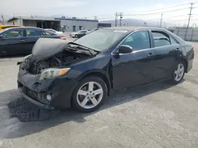 564.to1h13 Toyota Camry 2013 Jack 431274