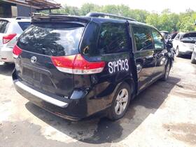 Toyota 591-54525 Chassis Ecm Power Supply Right Hand Dash Fits 11-12 Sienna 4933983