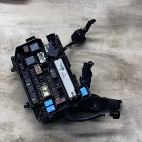 82641-47040 Toyota 7281-8695 2010 Prius Fusebox Fuse Box Relay Module C68