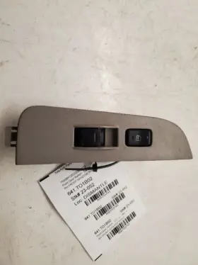 74231-02060 Toyota Corolla Le Front Right Door Window Switch 1998-2002