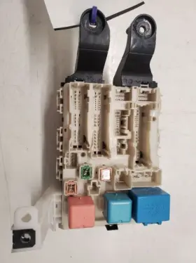 82741-12110 Toyota Corolla 2012 Fuse Box Cabin 253499
