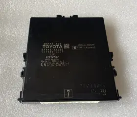 89990-47280 Toyota 2017-2021 Prius Prime Computer Assy Smart Key Control Oem