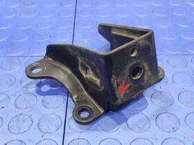 Toyota Trucks 1231131021 03-24 4runner 4.0l Engine Mount Bracket Right Passenger Side Oem