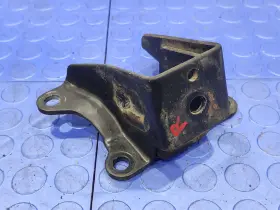 1231131021 Toyota Trucks 03-24 4runner 4.0l Engine Mount Bracket Right Passenger Side Oem