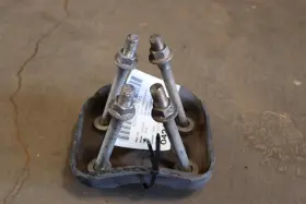 90117-a0005 Toyota Trucks 2014-2023 Tacoma Rwd Rear Right Side Leaf Spring Support Bracket Oem
