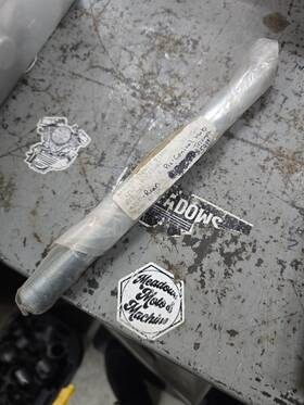 Triumph 37-3589 500 650 750 Rear Wheel Axle Twins And Triples 1969-70 Nos