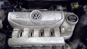 Volkswagen 351.vw1b09 2009 09 Vw Beetle Convertible Engine Cover 104704