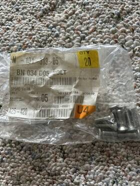 Volkswagen N10131405 New Genuine Oem Pan Head Screw Audi A6 A8 Touareg X9