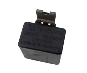 1323592-1 Volvo 1323592 4pin 899931 Fuel Pump / Radio Suppression Relay 240 740 760 940