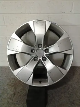 31471553 Volvo C40/ec40/ex40/xc40 Aluminum 18x7.5 Wheel 5 Spoke Oem 11upd