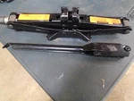 Maxima 2004 Jack 1310296 Used. Price: $74.00.