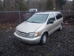 Rear Door Glass Right Hand Side Fits 98-03 Sienna 32084057 Used. Price: $130.70.