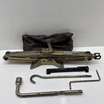 2002 2006 Honda Crv Cr-v Emergency Tire Jack Kit With Tools Oem Used. Price: $74.87.