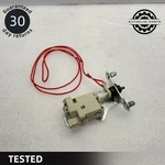 03-13 Maserati Quattroporte M139 Gt Fuel Door Release Actuator 67489500 Oem Used. Price: $62.50.