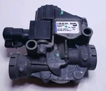 New Bendix K056070 Modulator Valve Abs, 12V Anti-lock M-40QR. Price: $275.00.