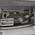 Sorento 2017 Jack 1070799 Used. Price: $83.96.