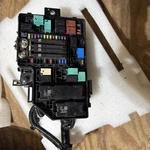 2024 Honda Cr-v 2.0L Hybrid Engine Fuse Box Used. Price: $155.00.