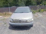 Rear Door Glass Right Hand Side Fits 98-03 Sienna 30463655 Used. Price: $143.00.