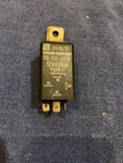 1981 - 1990 Classic Saab 900 Later Style Cooling Fan Timer Relay Fender Mounted Used. Price: $24.95.