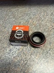 Federal Mogul National 7300-S Oil Seal New. Price: $11.00.