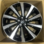 23'' Land Rover Range Style Wheels Black Machine Pirelli Tires 2023 Hse New. Price: $3599.00.
