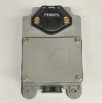 Phillips 16-8510 Q-box 7-WAY Split Pin Nose QCS2 Stadry Solid Receptacle New. Price: $64.95.