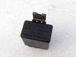 4PIN 899931 1323592-1 Fuel Pump / Radio Suppression Relay Volvo 240 740 760 940 Used. Price: $34.99.