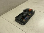 Land Rover Range 4.2L 2007 2009 Supercharged Engine Bay Fuse Relay Box Used. Price: $166.16.