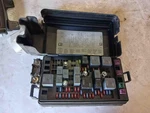 2004-2006 Chevrolet Colorado Engine Fuse Box Oem Used. Price: $121.83.